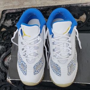 💥ONE DAY SALE💥Authentic Air Jordan 11s Low